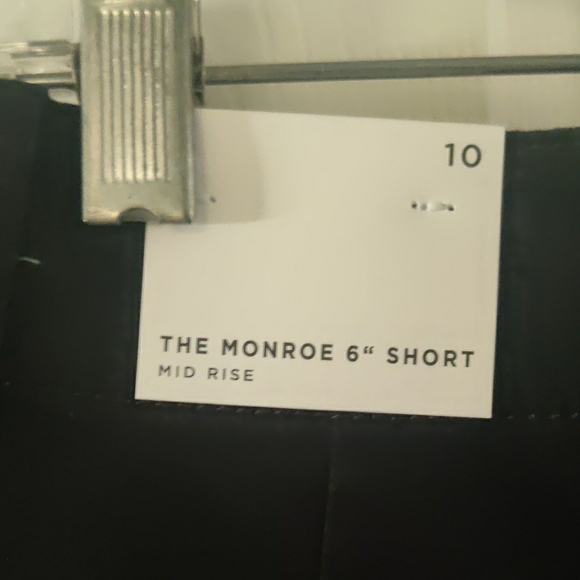 LOFT Black Monroe Shorts with Classic Design NWT - Picture 3 of 5